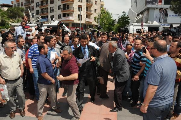 Soma maden şirketinin avukatı dayaktan zor kurtuldu